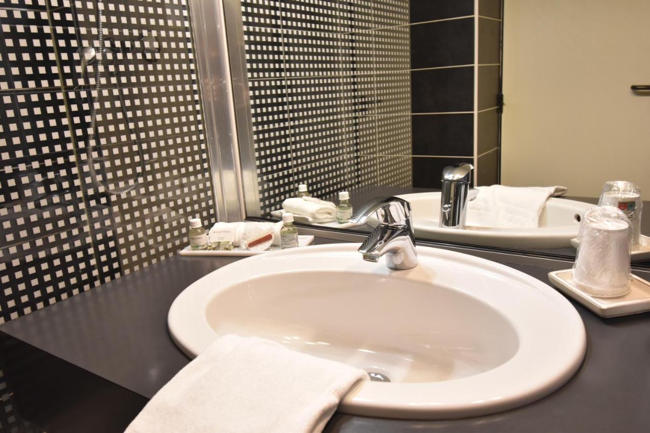 Hotel Du Golf Saint Lazare リモージュ エクステリア 写真